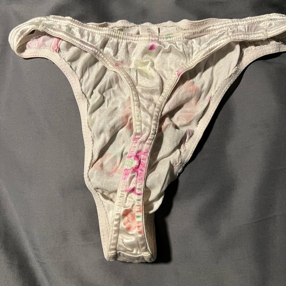Vintage VS Victoria’s Secret second skin thong 90’s - Picture 2 of 4